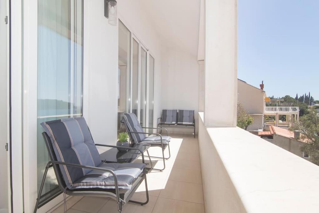 Seaside Apartment M Zaton 5 - Sea View & Parking Екстериор снимка