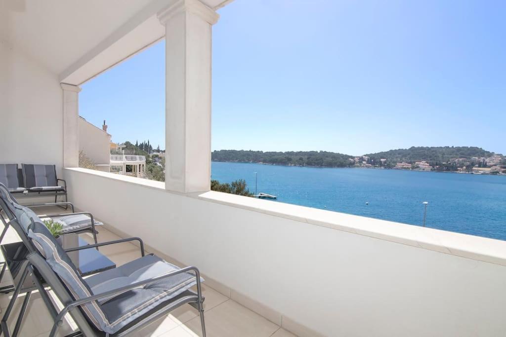 Seaside Apartment M Zaton 5 - Sea View & Parking Екстериор снимка